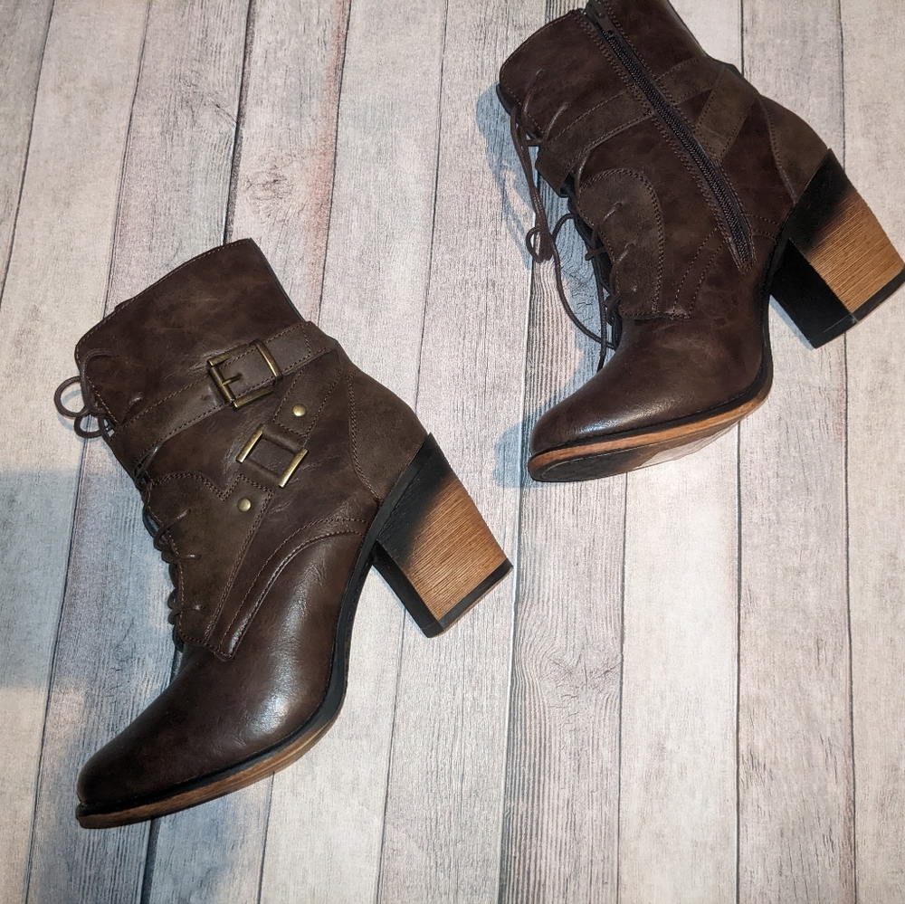 Women's Brown Ankle Boots 10 Distressed Nwot